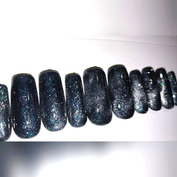 Hand crafted custom 10pc acrylic press on nails - Picture 5 of 7